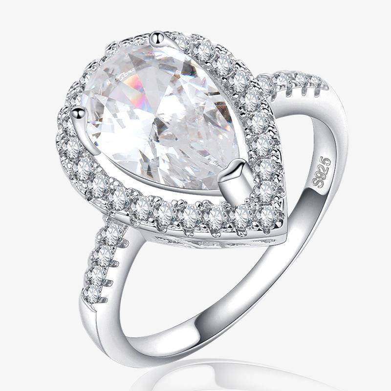 The Aria Pear Ring